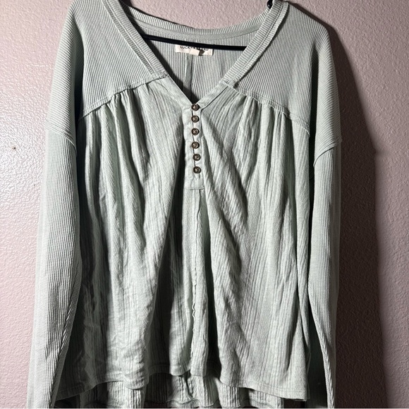 Lucky Brand Sage Green V-Neck Blouse - Picture 8 of 9